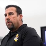 John McCarthy chce zmian w MMA: wyjaśnia przepis o uderzeniach i ujawnia ukryte kategorie wagowe