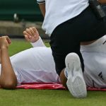 W trakcie meczu na Wimbledonie poprosił o chleb. Skończył w szpitalu z hamburgerami