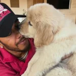 Hamilton spędza wakacje z Kardashian. Szczeniak skradł serce kierowcy Ferrari