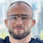 Rębecki przerywa serię porażek – efektowna wygrana na historycznej gali UFC w Belgradzie