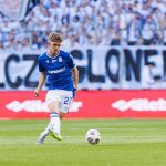 Lech Poznań nie odda Mońki poniżej rekordu Ekstraklasy. Al-Qadsiah i klub z La Liga w grze