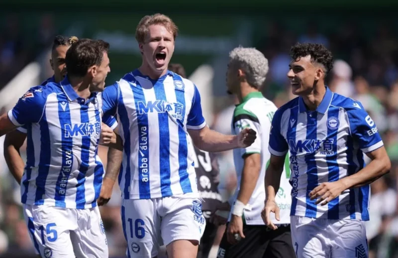 Deportivo Alaves Players Celebrate a Goal in a La Liga Match