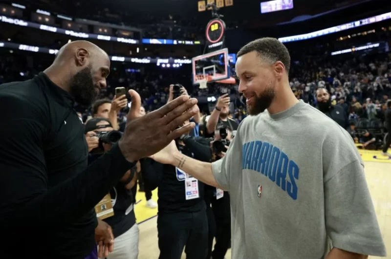 LeBron James and Stephen Curry Greet Each Other on the Court