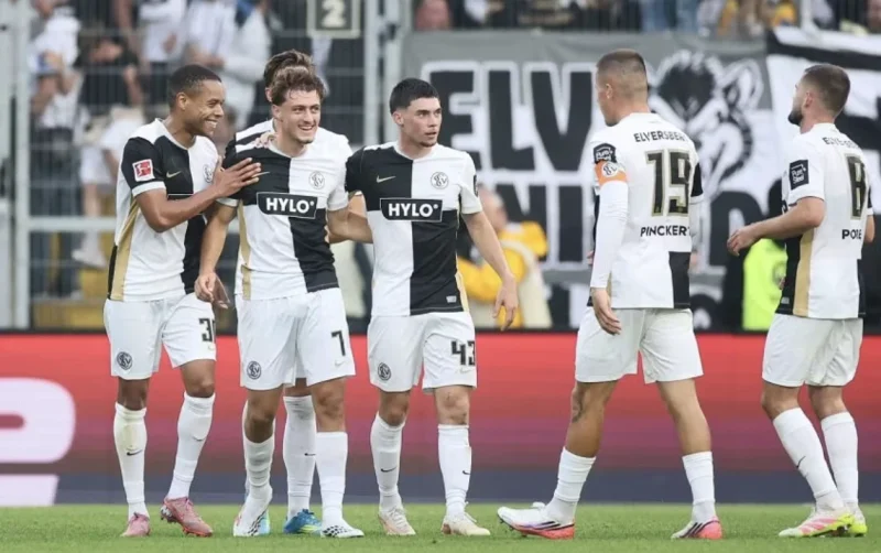 SV Elversberg Players Celebrate a Goal in a 2. Bundesliga Match