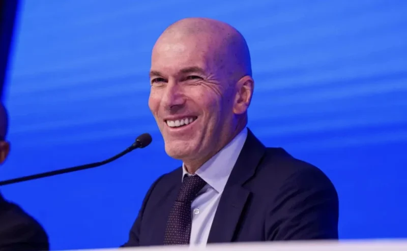Zinedine Zidane Smiles at a Press Conference