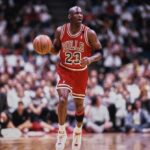 Ile punktów zdobył Michael Jordan w swoim pierwszym meczu NBA?