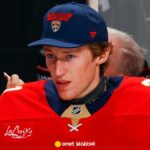Oto najwyższy bramkarz w historii NHL. Tyle ma wzrostu