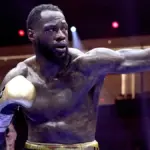 Benavidez obawia się, że Wilder znokautuje Opetaię