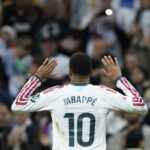 Real nie zwalnia tempa przed El Clasico. Sevilla rozbita 4:1 na Bernabeu