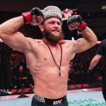 Физиев нокаутировал Торреса во втором раунде на UFC в Баку и вернулся на победную тропу