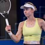 Рыбакина обыграла Самсонову в трёх сетах и вышла в четвертьфинал турнира WTA 1000 в Торонто