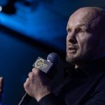 Александр Шлеменко в шестой раз стал отцом: у бойца родилась дочь