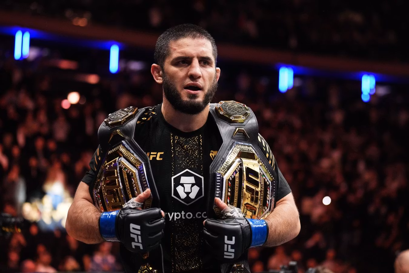 Махачев и Гэрри провели стердаун перед титульным боем на UFC 330