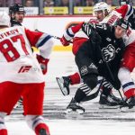Радулов забросил 300-ю шайбу в КХЛ, а «Локомотив» разгромил «Трактор» и одержал пятую победу подряд