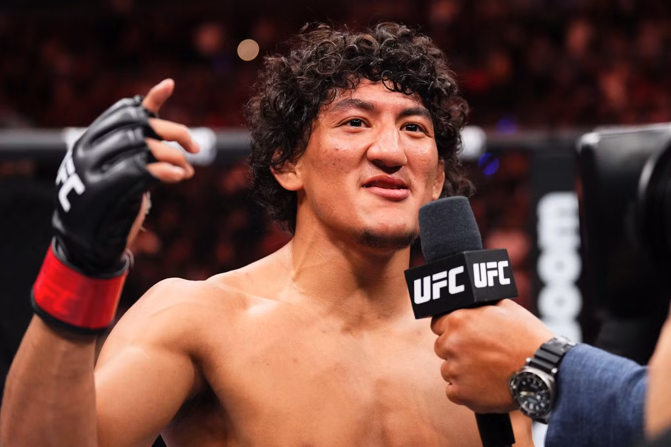 Рауль Росас победил Раони Барселоса на UFC Fight Night 289, бразилец не пришёл в сознание