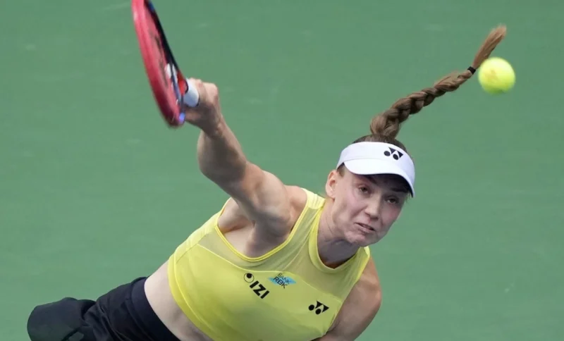 Елена Рыбакина Подает на Турнире US Open