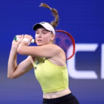 Рыбакина проиграла Чараевой во втором круге турнира WTA-1000 в Пекине