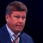 Губерниев сравнил по популярности телевидение и интернет в России